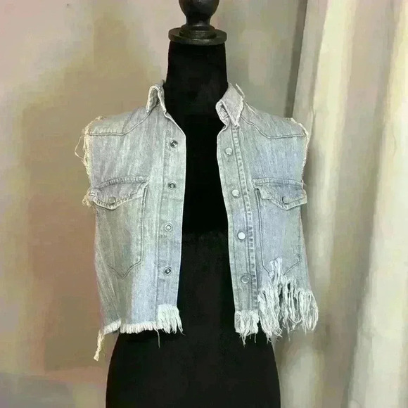 Carmar Distressed Denim Vest - size XS - Picture 2 of 4